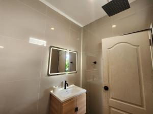 Wink City 2 Patong Center close to the Beach