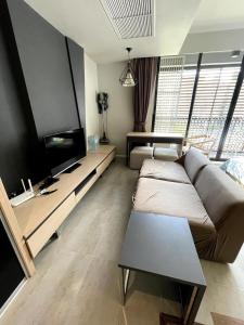 4Pax MRT BTS Asoke, Terminal21