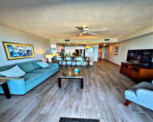 Wyndham Ocean Walk Resort - Vacation in Comfort by the sea & sand - 1 BR Direct Oceanfront 509