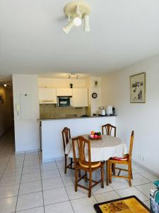 Appartement centre ville, au calme, jardin.