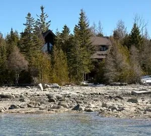 4000 Sq Ft Waterfront Dream Cabin - Stokes Bay