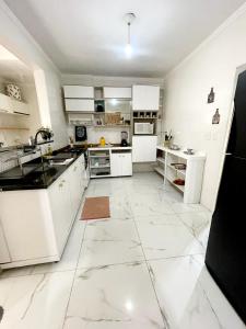 Apartamento grande com piscina