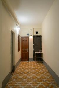 Song Clouds, Old Quarter, Free Laundry, Balcony