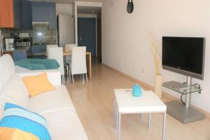 Precioso apartamento para 6 personas AV-74