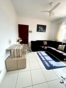 Apartamento com sacada vista mar