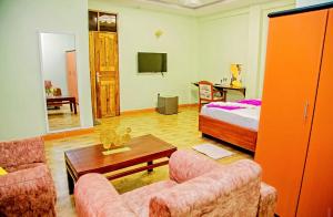 Furahia Home Hotel