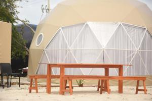 Bahía Secreta Glamping