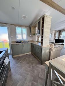 6 birth caravan chapel st Leonards trunch lane