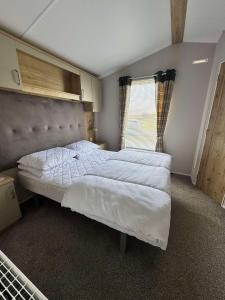 6 birth caravan chapel st Leonards trunch lane