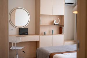 now condo near beach 2bedroom