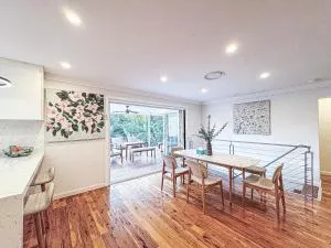 Spacious 4-bedrooms apartment in West Ryde with WiFi, AC - Epping