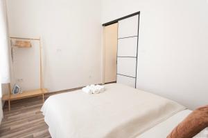 Cozy City Center E40 Apartments