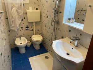 One-Bedroom Apartment - Guglielmo 20B