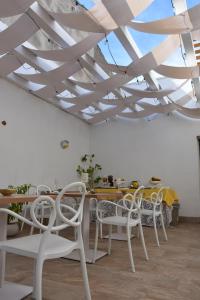 Yllen Rooms
