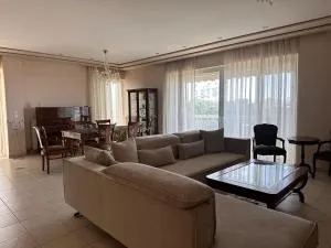 Spacious apartment with top view - Áyios Andréas