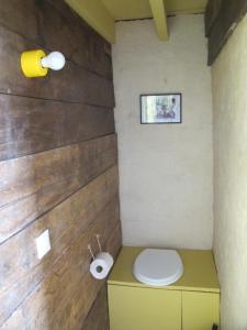 B&B / Chambres d'hotes L'Oisiveraie - Ecolieu dans le bocage normand : photos des chambres