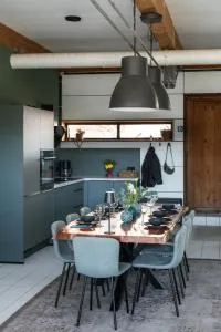 Die Badeanstalt I Loft Nürnberg I 5 Minuten zu Fuß zum kostenlosen Naturbad I Messenähe I Waldnähe - Pyrbaum