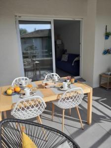 Le Lotus de Jade Bel appartement avec terrasses 2 chambres Résidence avec piscine