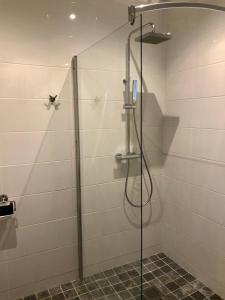 B&B / Chambres d'hotes Les Aurochs : Chambre Lit King-Size - Vue sur Montagne