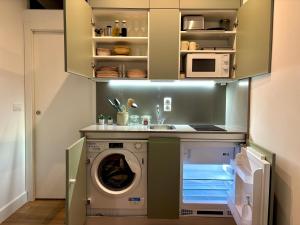 Eva Recommends Lineros