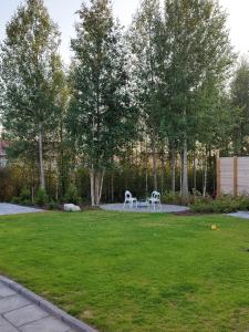 Viihtyisä vierasmaja saunalla