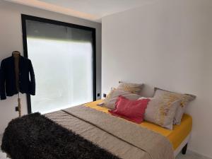 Villas New Architect-Designed Villa : photos des chambres