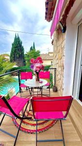 Beautiful chic villa with pool in cannes