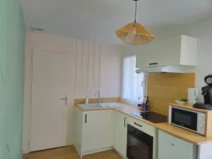 Léo - Cosy Studio entièrement rénové avec courette - Cusset