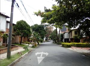 Acogedora Habitación Privada - Belén Rosales Laureles