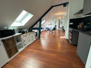 Appartements Captain YOO - Regate- Sentir les embruns vue/port : photos des chambres