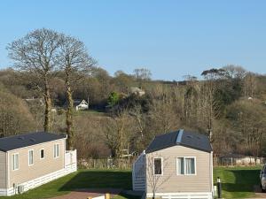 Two bedroom Holiday Home with countryside view