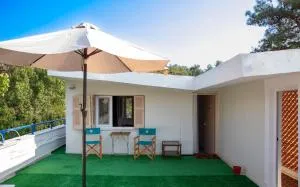 Anni's Apartments - Full Moon On The Roof - Agia Triada