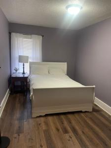 yellow house downtown