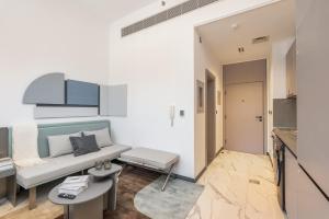 Modern and Stunning Studio in MAG 910 MBR City