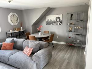 Private Modern 2 Bedroom Gem