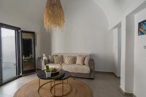 Rosaviglia Luxury Villa - an Oia Private Hideaway