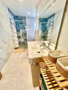 Villas Villa moderne adapte aux PMR : photos des chambres