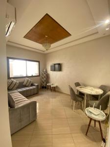 Rabat-Salé Airport Apartment Free Private Parking & Fast WiFi
