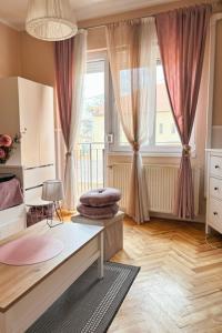 Middle of the city apartman 2