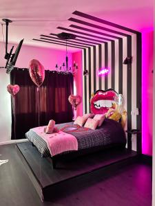 Maison 60 m2 Loveroom romantique avec jacuzzi privé à 10 min de Nancy et jardin privé