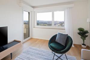 STAYY On Top Penthouse-Apartment near Airport