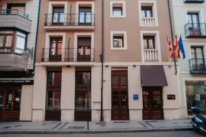 Hotel El Nogal - La Cistérniga