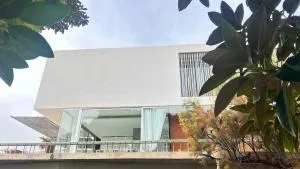 Elegant Cape Chalet - Playa de San Juan