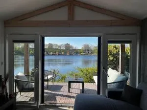 Luxe nieuwbouw chalet aan het water - 阿默斯福特