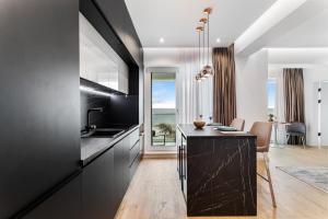 Exotic Sunrise View - Infinity Pool & Spa Resort