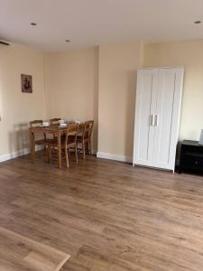 London 1 bed Beautiful Flat Great location
