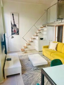 Alexandre Mari old town few meters to the beach