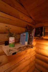 The Happy Cabin Woodland Hideaway by the River