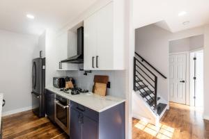 Spacious & Cozy Central Cincinnati Home