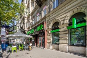 Central Apartment, Quiet, Perfect Location